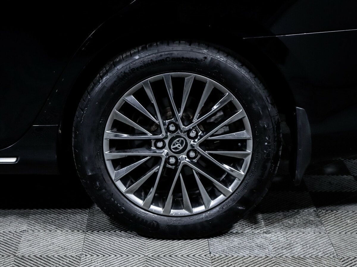 Б/У Тойота Камри 2014 года. Фото: #11