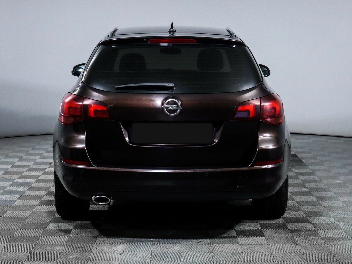 Б/У Опель Астра 2012 года. Фото: #4