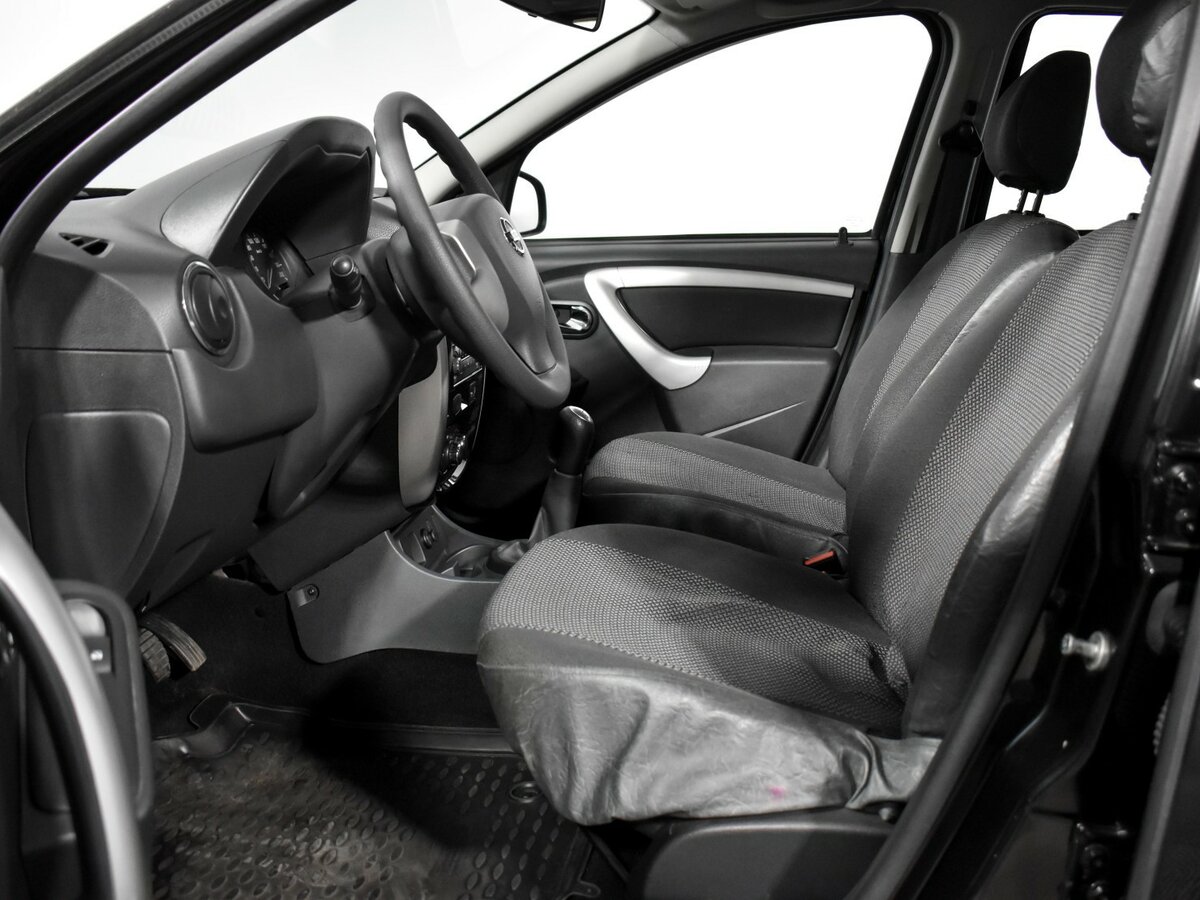 Б/У Ниссан Террано 2015 года. Фото: #9