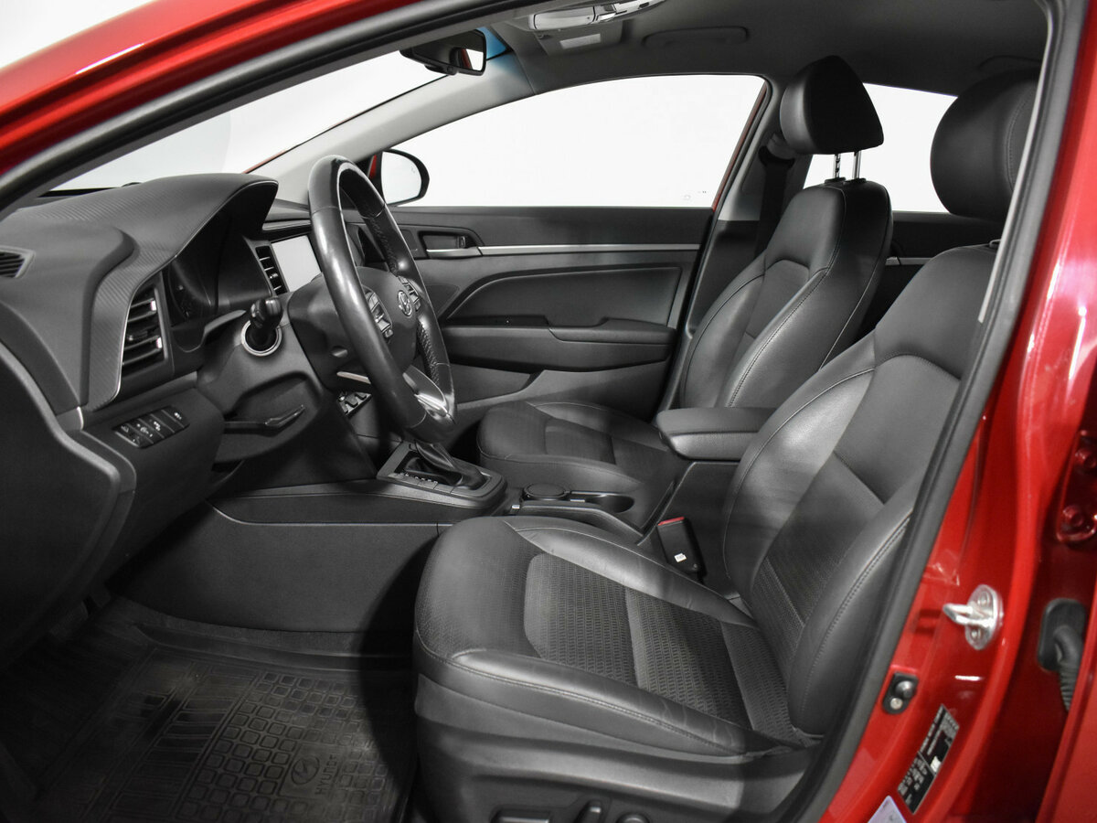 Б/У Хендай Елантра 2019 года. Фото: #7