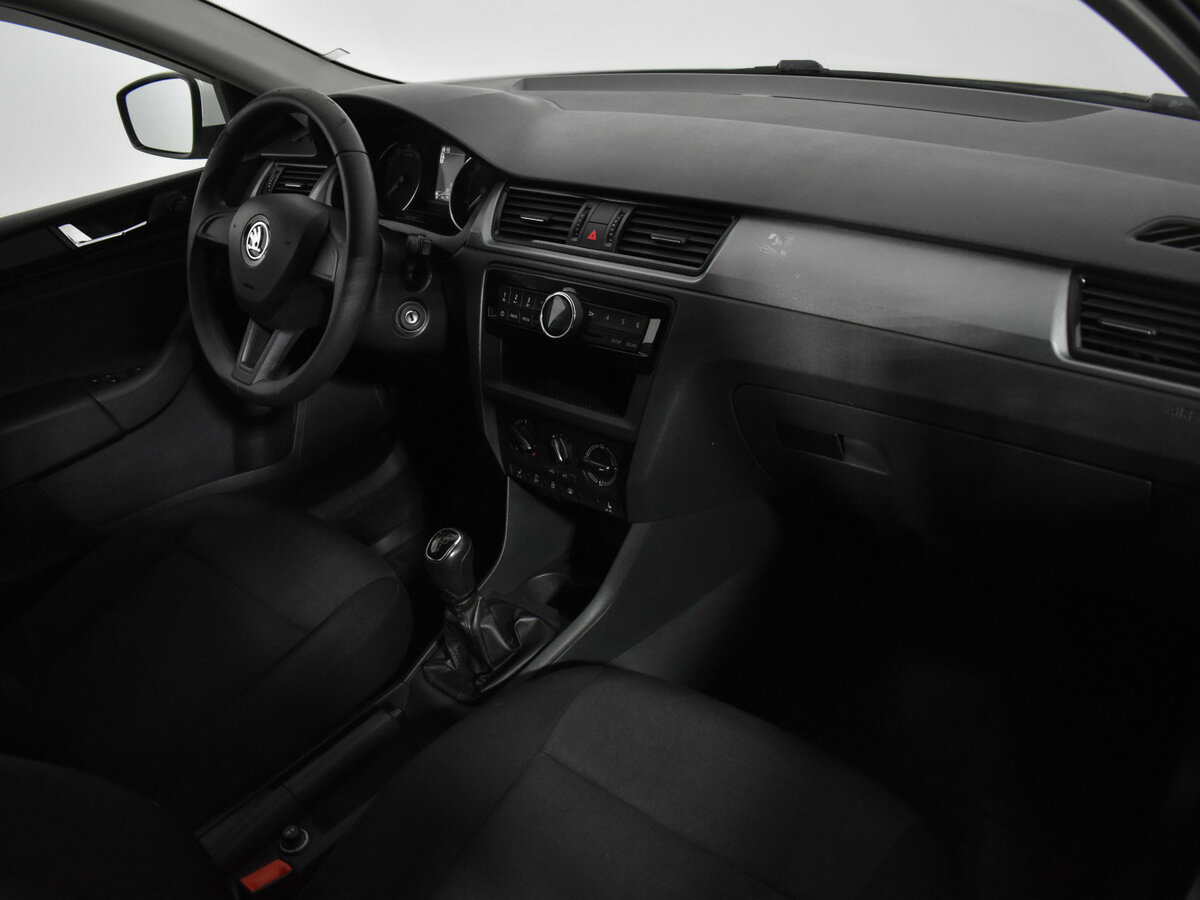 Б/У Шкода Рапид 2017 года. Фото: #10