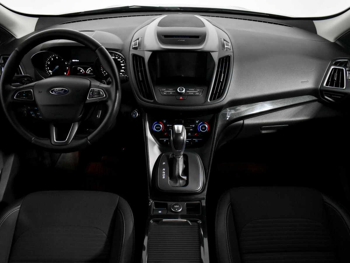 Б/У Форд Куга 2017 года. Фото: #11