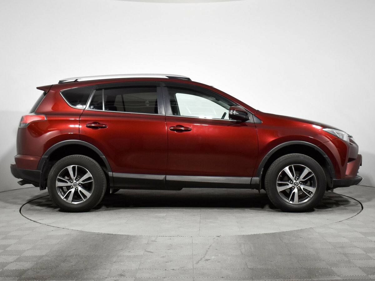 Б/У Тойота Рав4 2016 года. Фото: #3