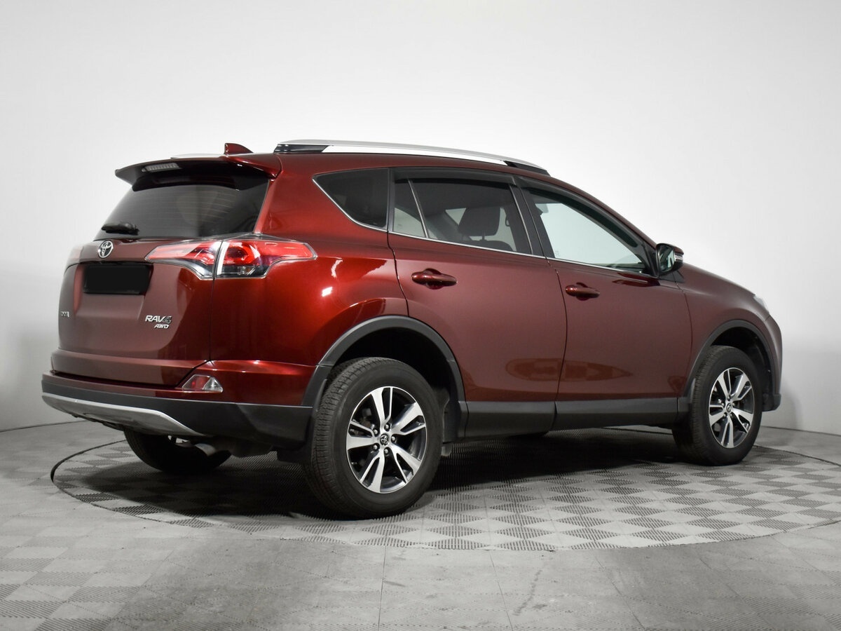 Б/У Тойота Рав4 2016 года. Фото: #4