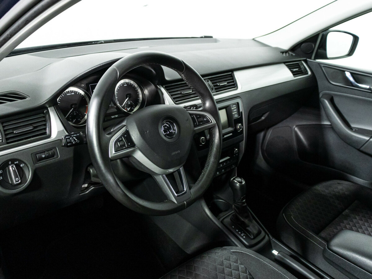 Б/У Шкода Рапид 2016 года. Фото: #10