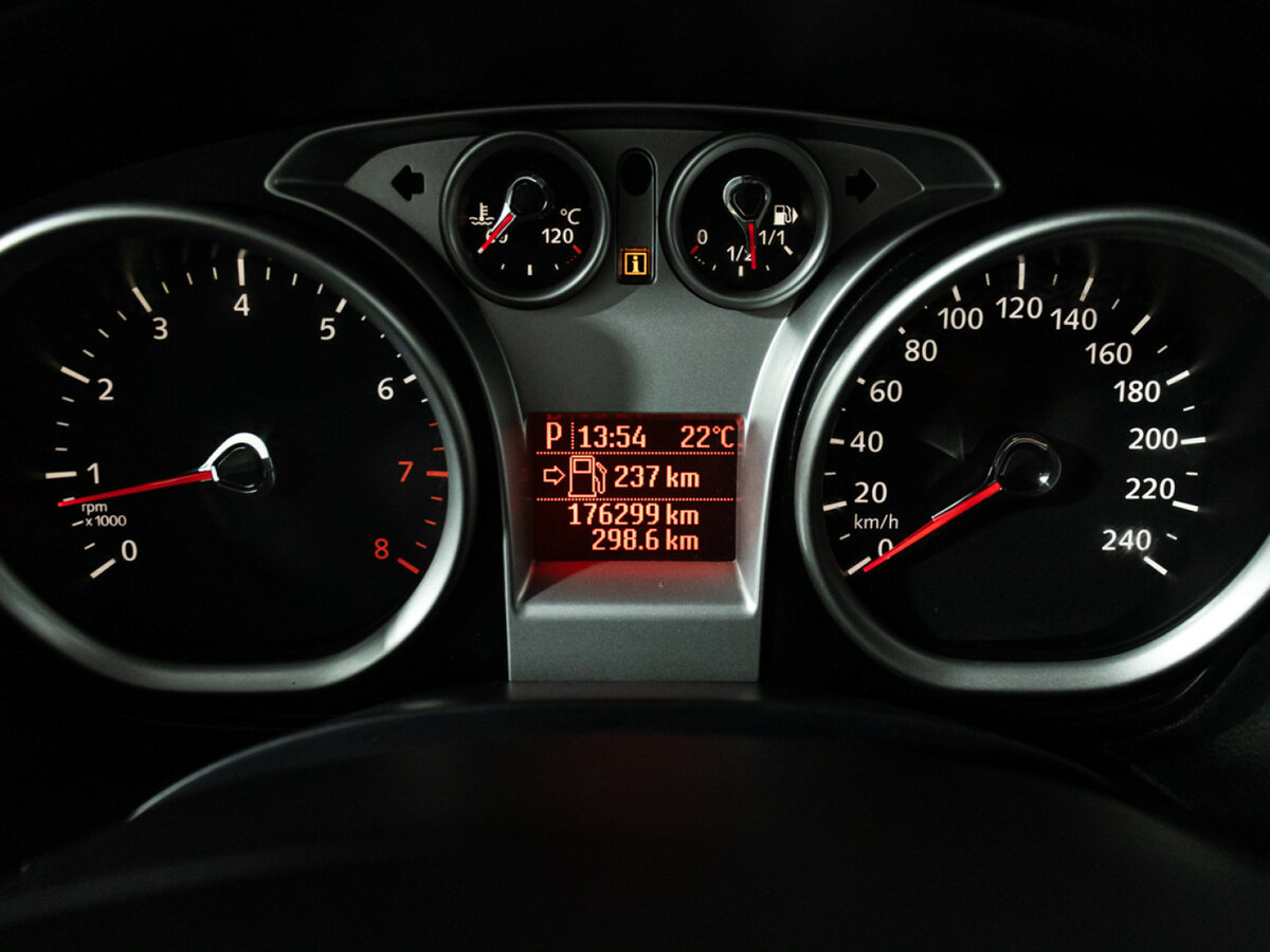 Б/У Форд Куга 2012 года. Фото: #11