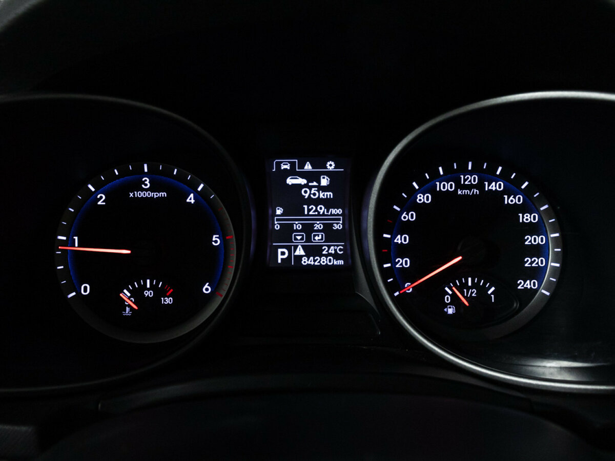 Б/У Хендай Санта Фе 2014 года. Фото: #11