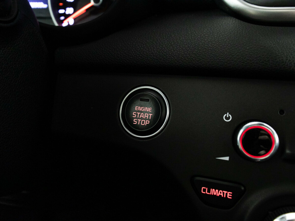 Б/У Киа Спортейдж 2020 года. Фото: #22