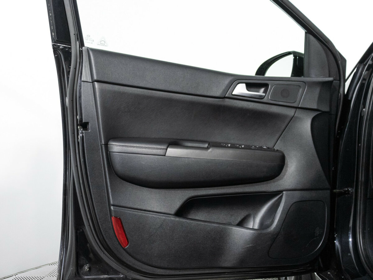 Б/У Киа Спортейдж 2020 года. Фото: #23