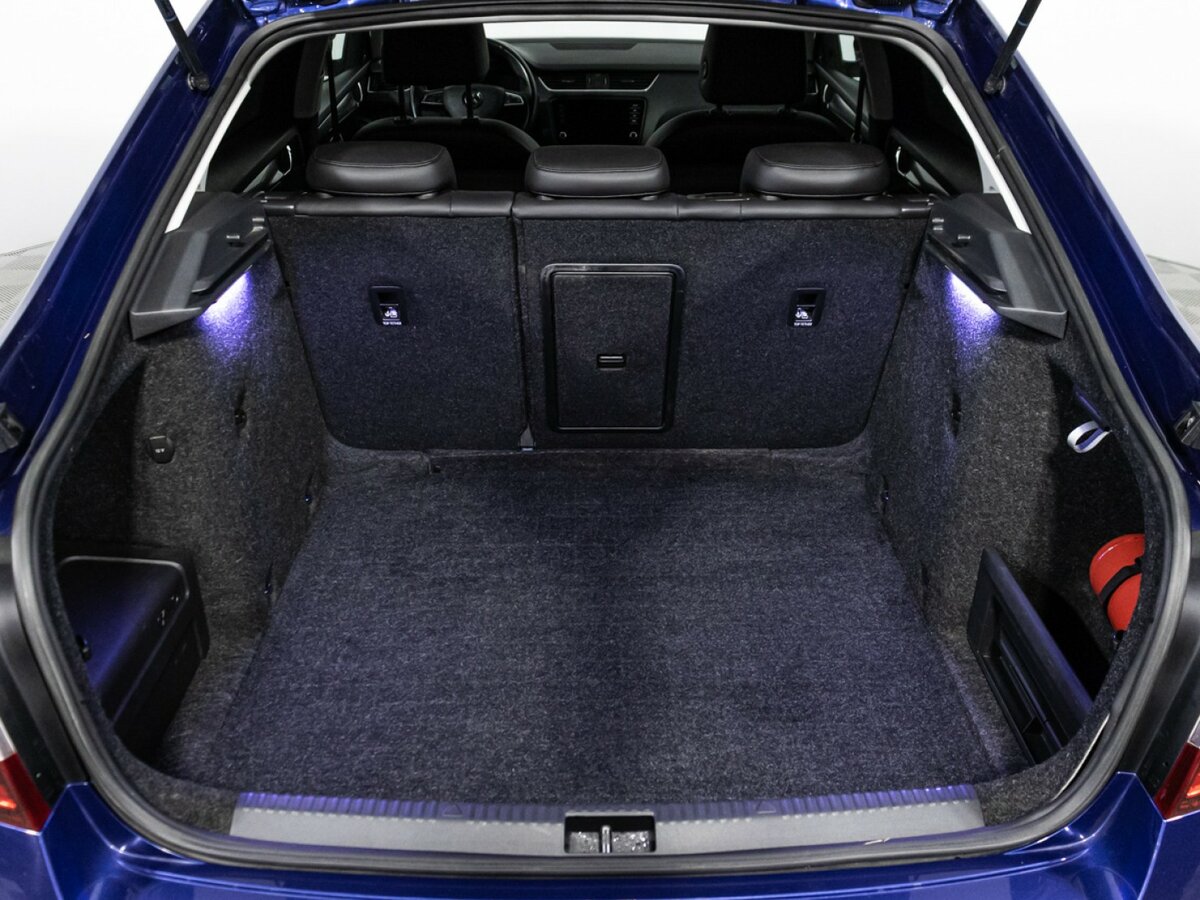 Б/У Шкода Октавия 2019 года. Фото: #18