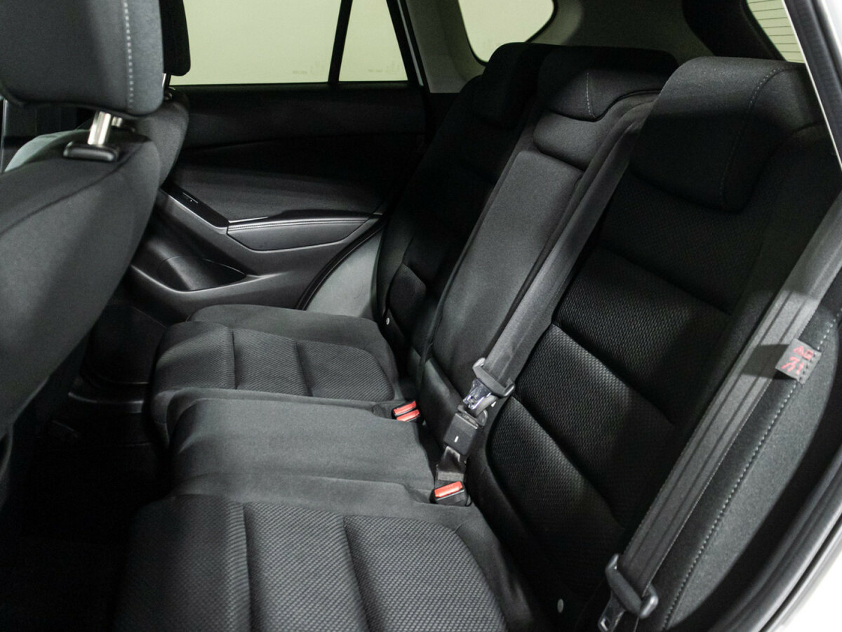 Б/У Мазда Ц-Икс-5 2017 года. Фото: #9