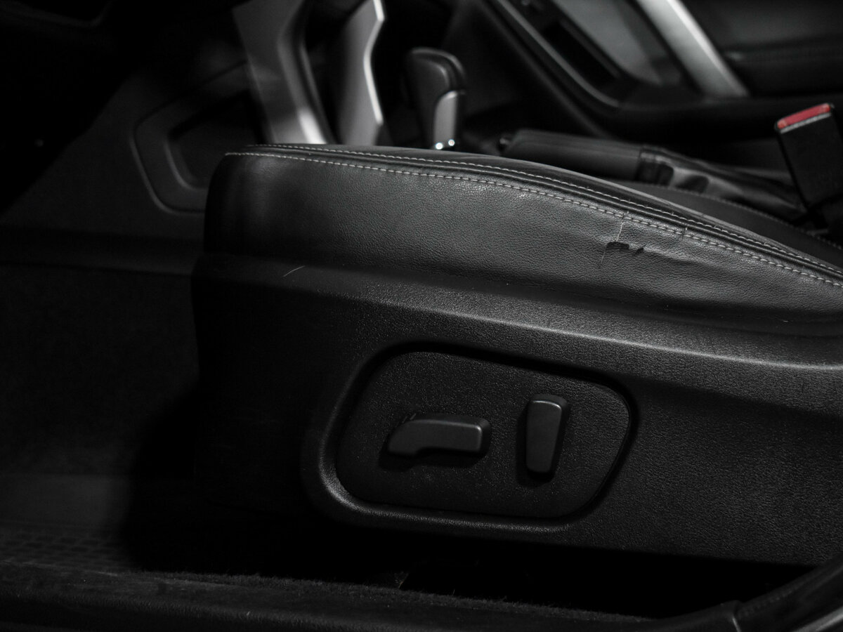 Б/У Субару Форестер 2014 года. Фото: #7