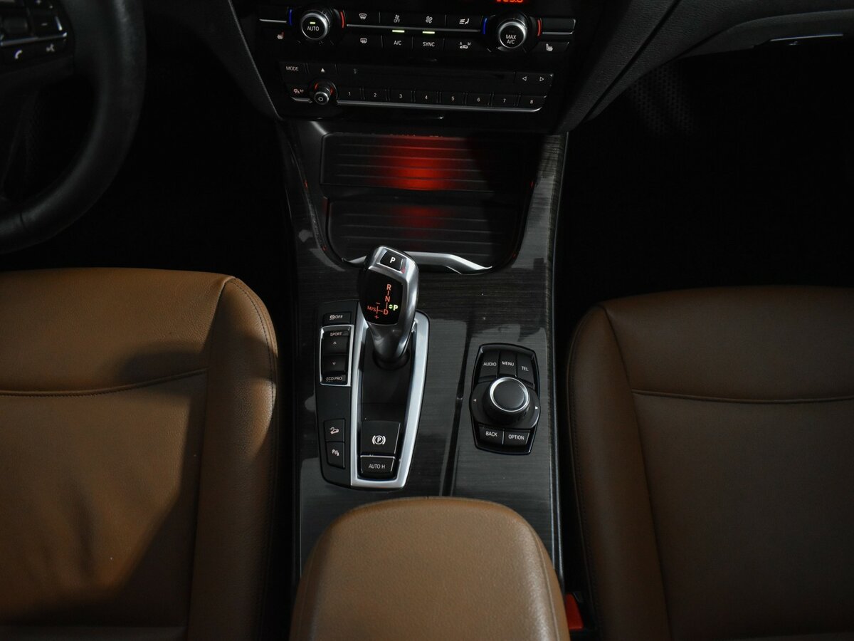 Б/У БМВ Икс3 2016 года. Фото: #14