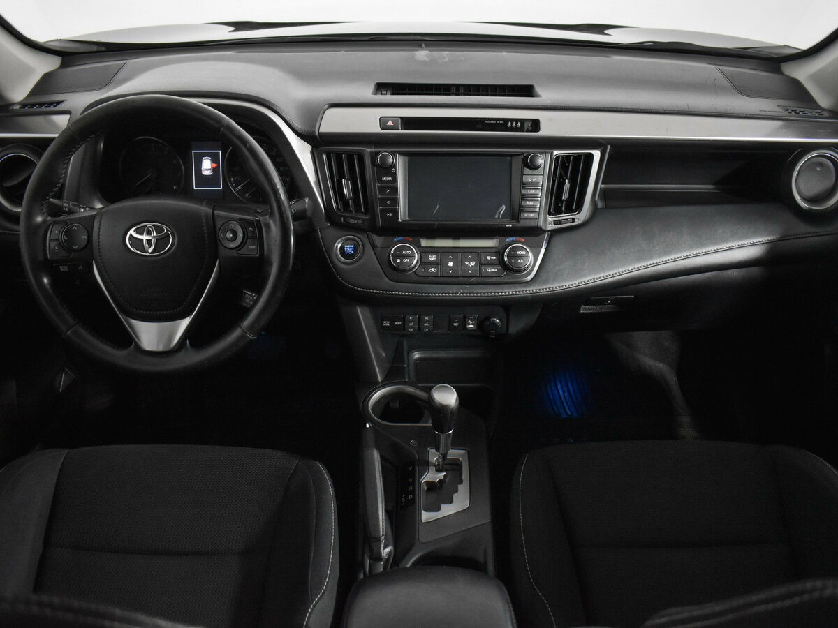 Б/У Тойота Рав4 2018 года. Фото: #11