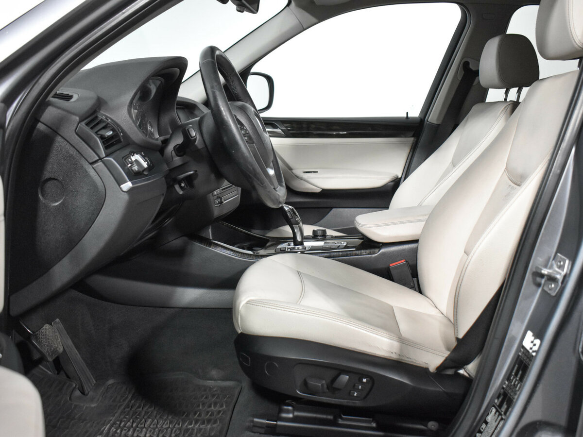 Б/У БМВ Икс3 2013 года. Фото: #12