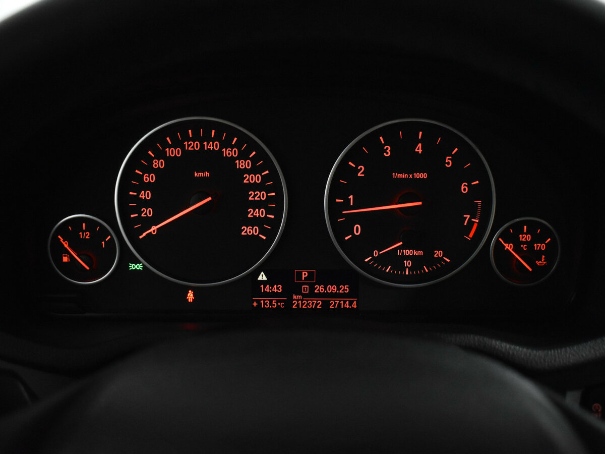 Б/У БМВ Икс3 2013 года. Фото: #19