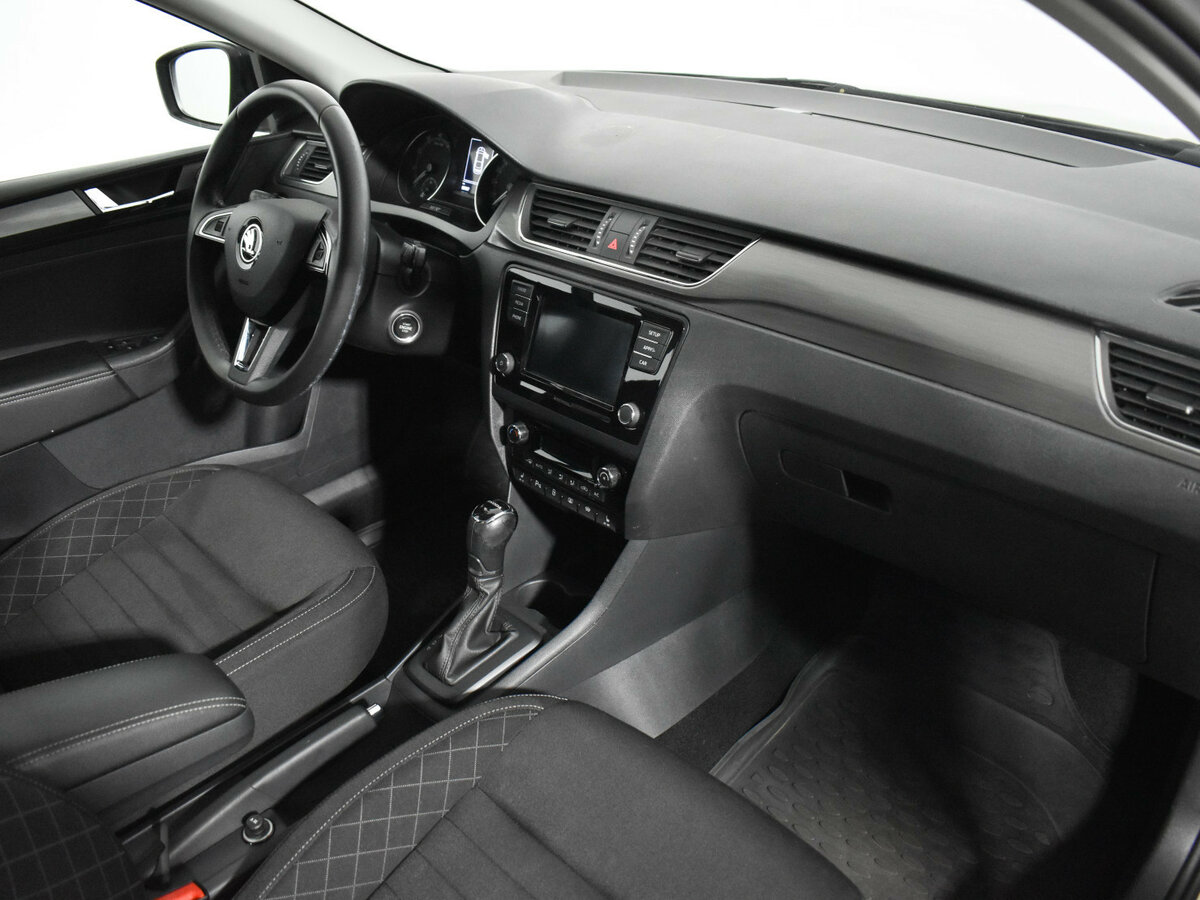 Б/У Шкода Рапид 2019 года. Фото: #13