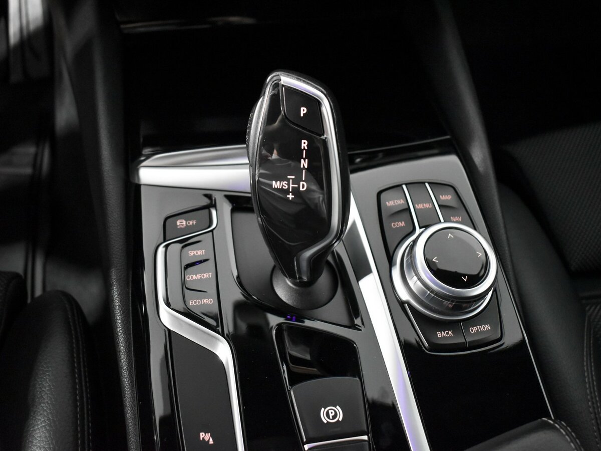 Б/У БМВ 5 серии 2017 года. Фото: #7