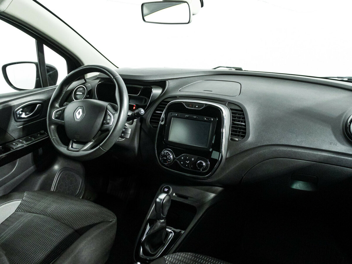 Б/У Рено Каптюр 2016 года. Фото: #8