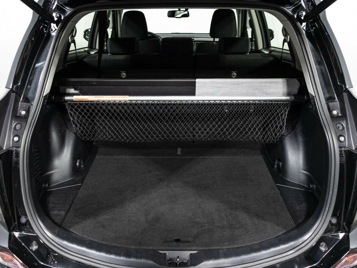 Б/У Тойота Рав4 2016 года. Фото: #16