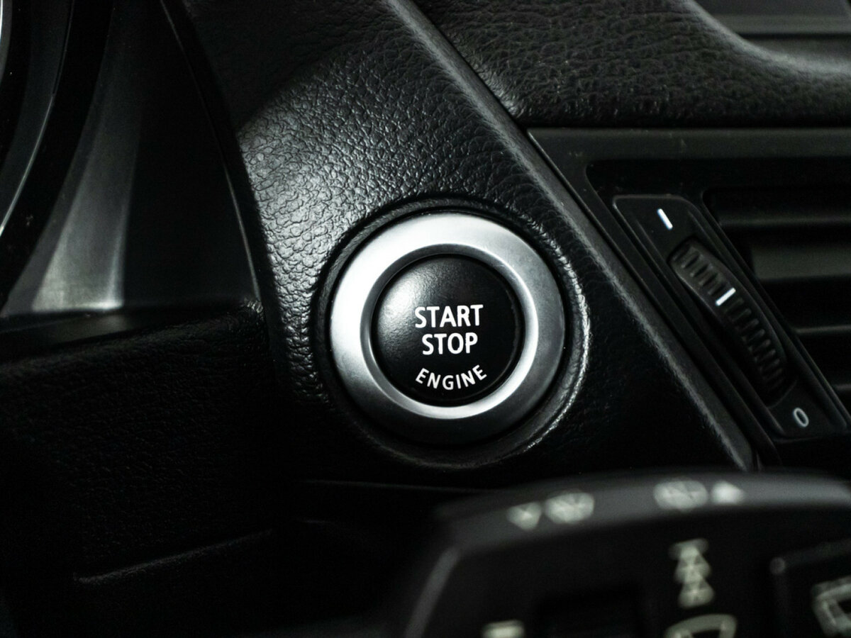 Б/У БМВ Икс1 2014 года. Фото: #15