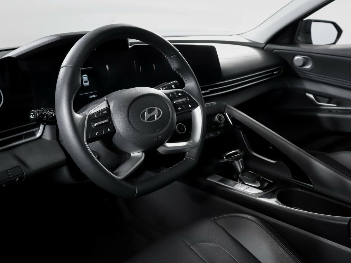 Б/У Хендай Елантра 2023 года. Фото: #10