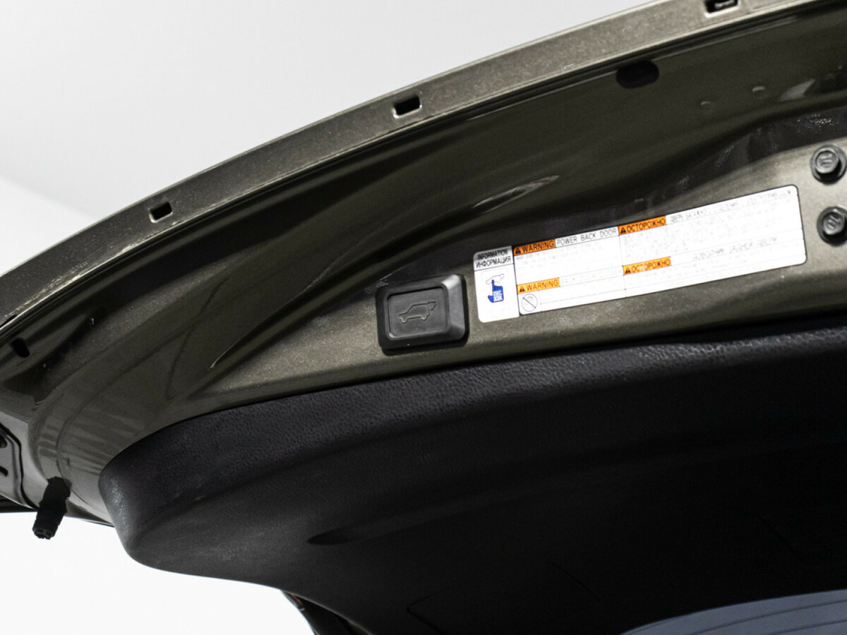 Б/У Тойота Рав4 2015 года. Фото: #18