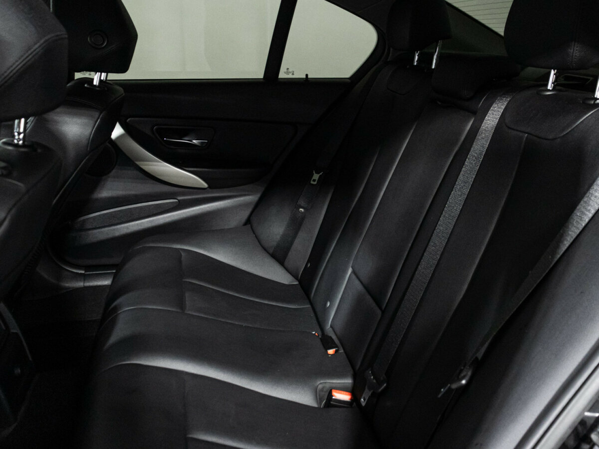 Б/У БМВ 3 серии 2014 года. Фото: #9