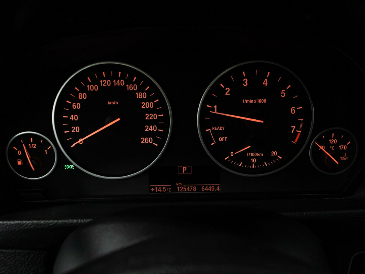 Б/У БМВ 3 серии 2014 года. Фото: #11