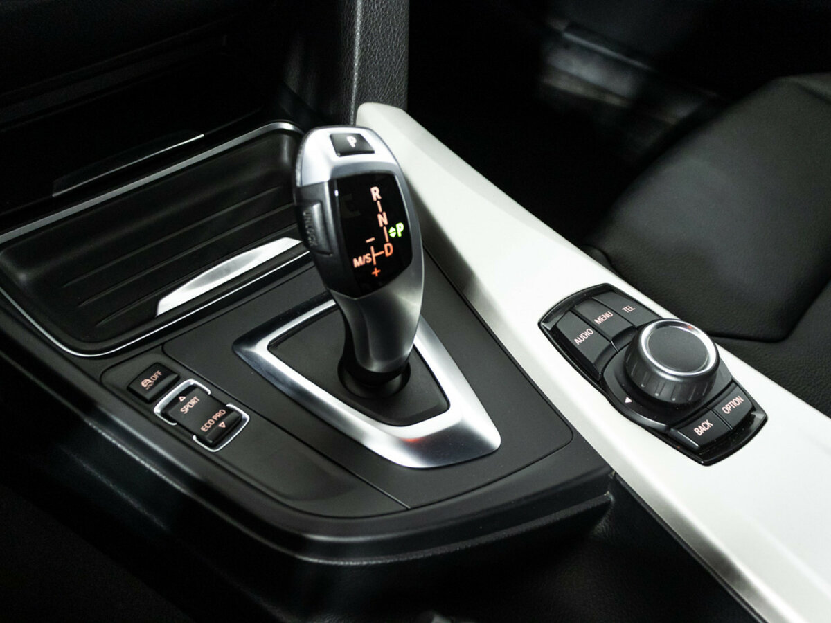 Б/У БМВ 3 серии 2014 года. Фото: #15