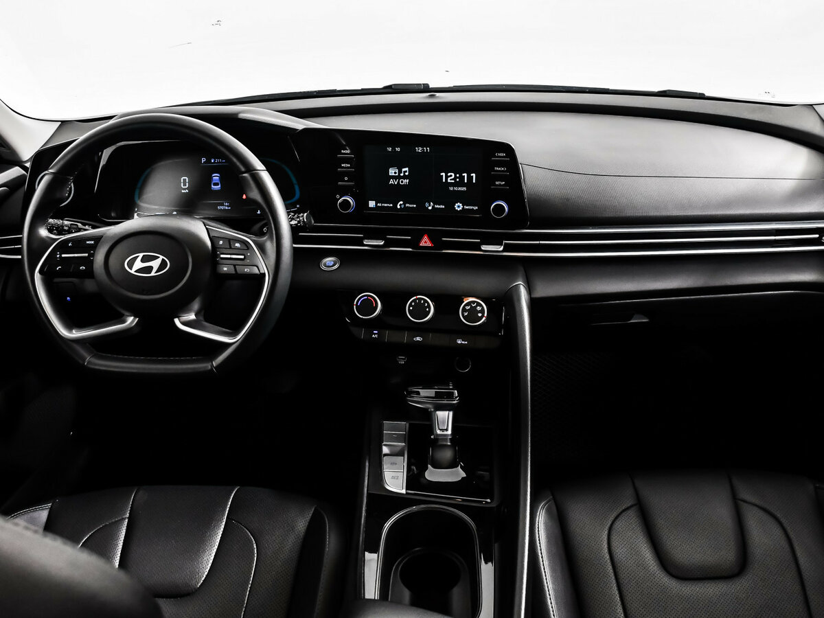 Б/У Хендай Елантра 2023 года. Фото: #13