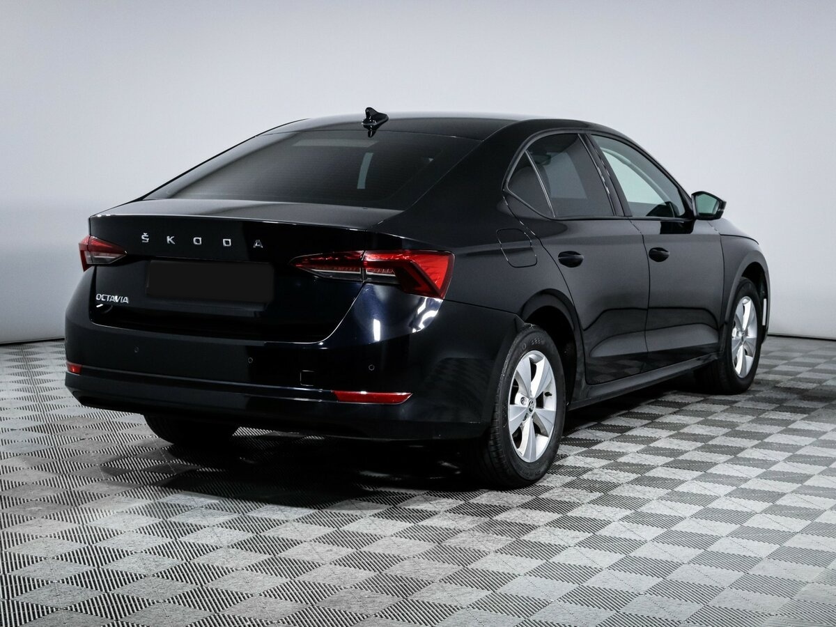 Б/У Шкода Октавия 2020 года. Фото: #3