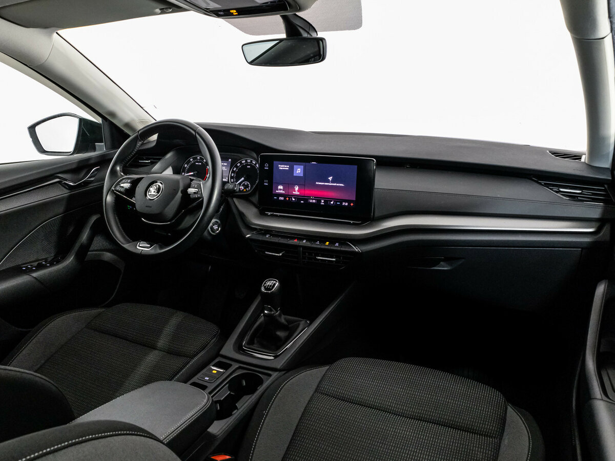 Б/У Шкода Октавия 2021 года. Фото: #6