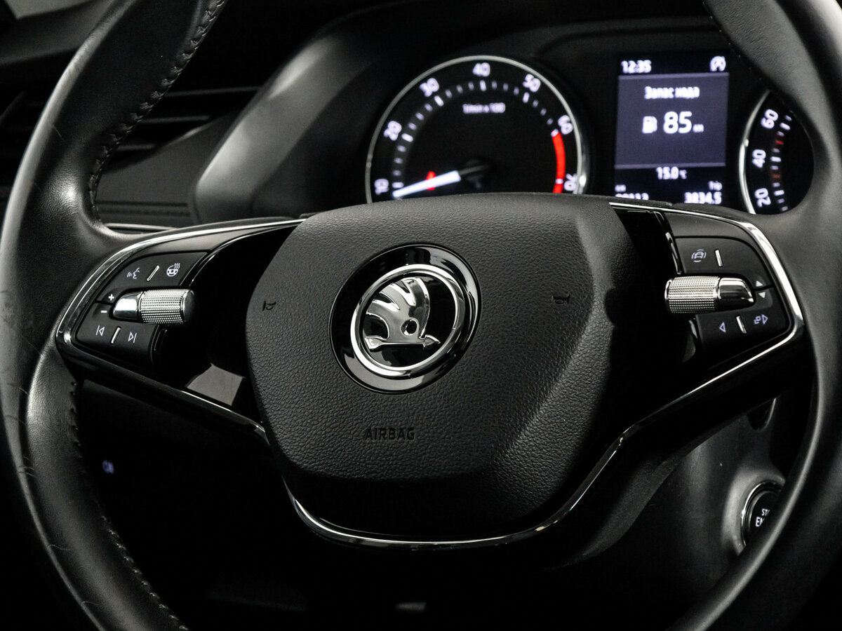 Б/У Шкода Октавия 2021 года. Фото: #9