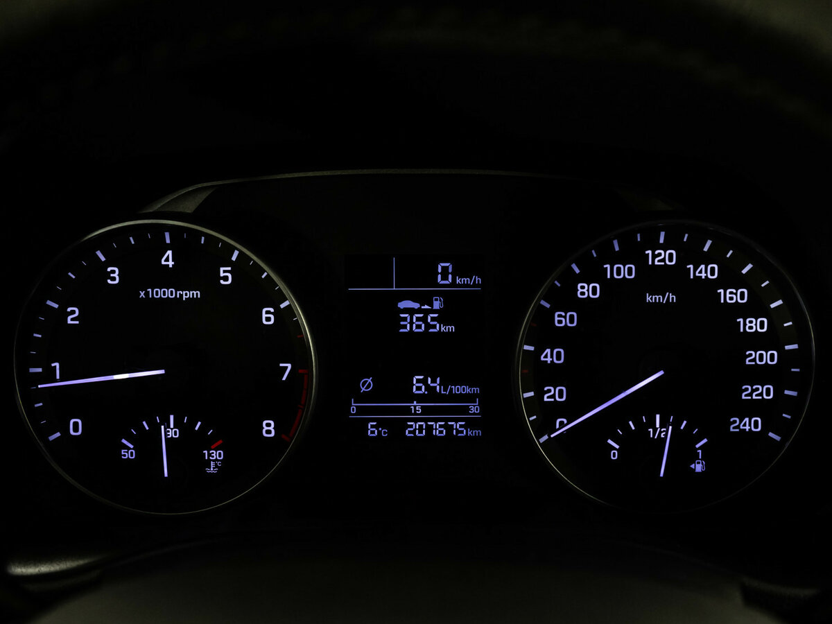 Б/У Хендай Елантра 2016 года. Фото: #14