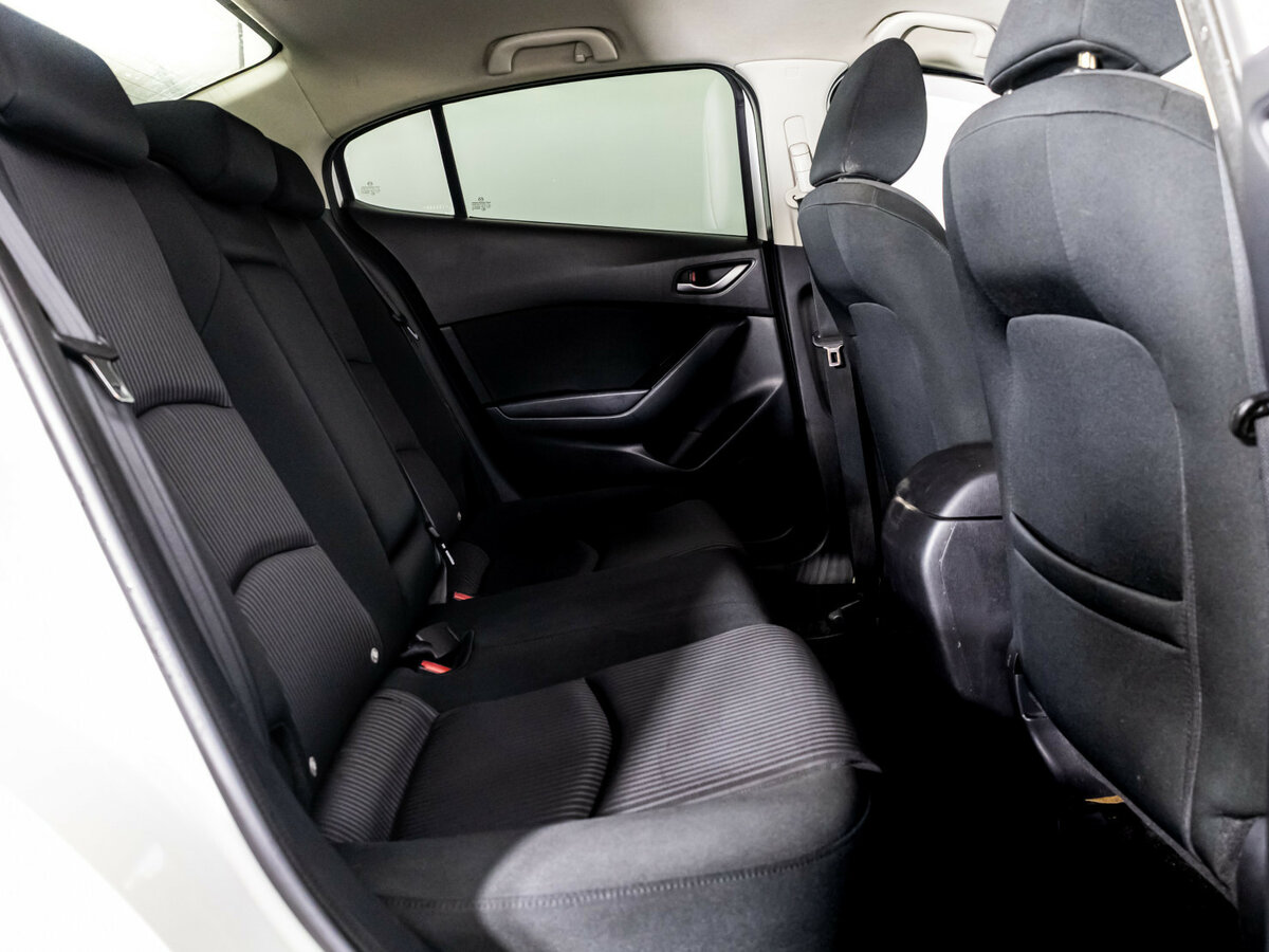 Б/У Мазда 3 2013 года. Фото: #12