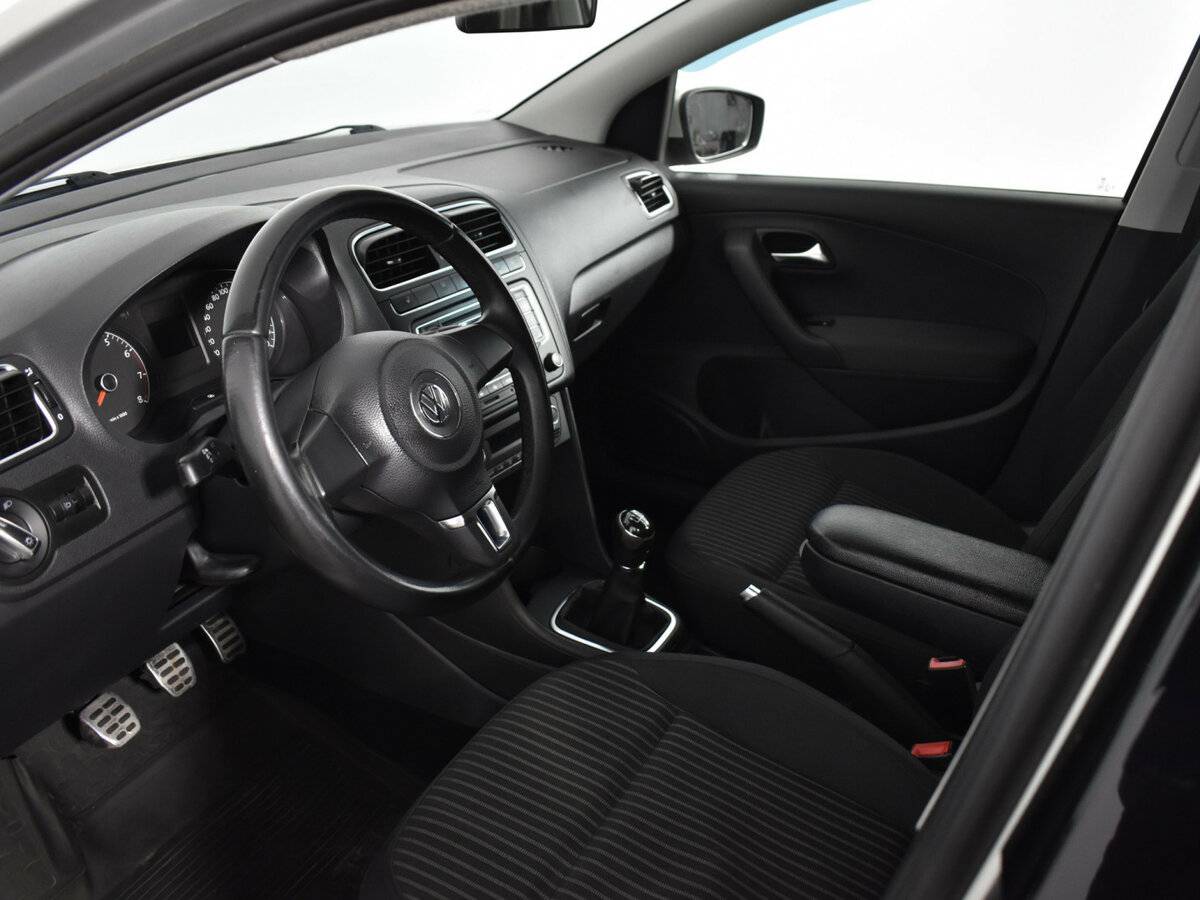 Б/У Фольксваген Поло 2014 года. Фото: #8