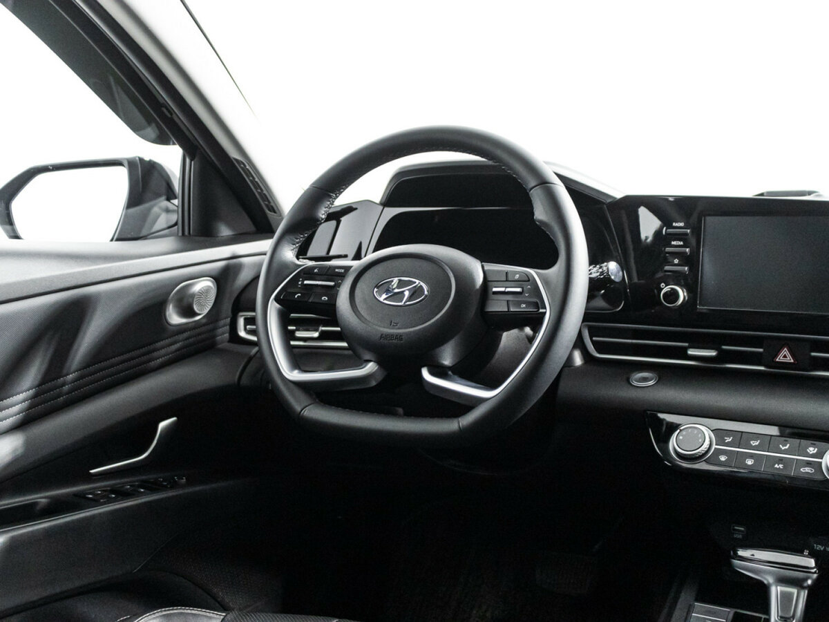 Б/У Хендай Елантра 2023 года. Фото: #18