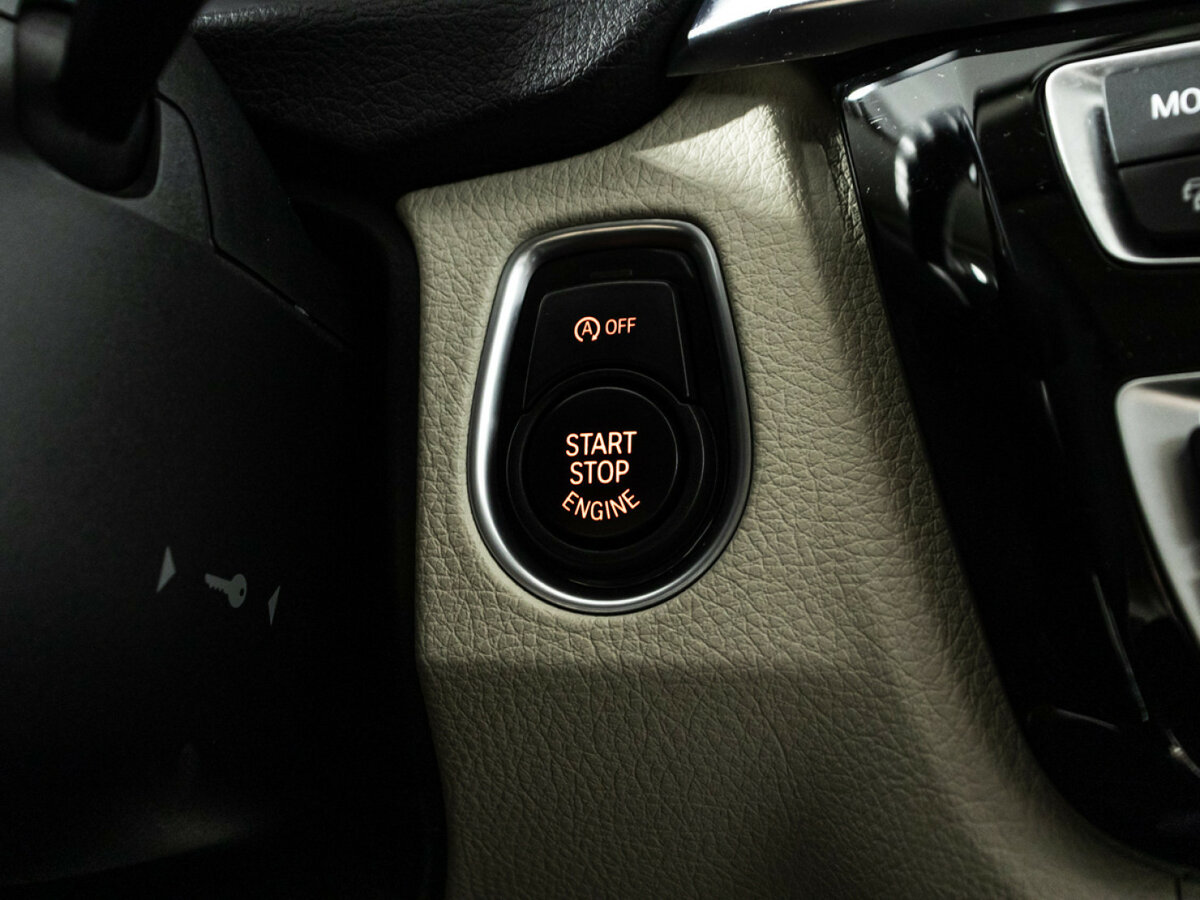 Б/У БМВ 3 серии 2016 года. Фото: #16