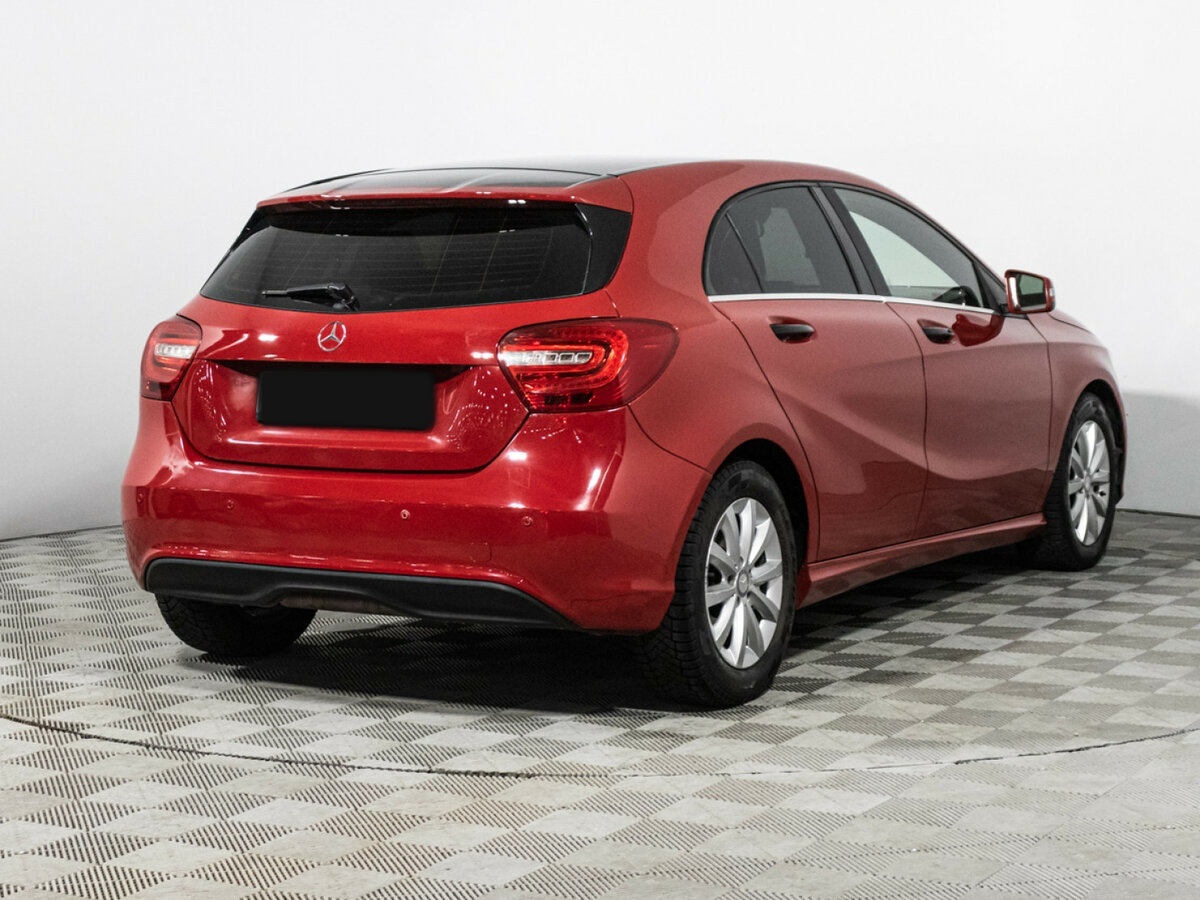 Б/У Мерседес-Бенц А-Класс 2014 года. Фото: #4