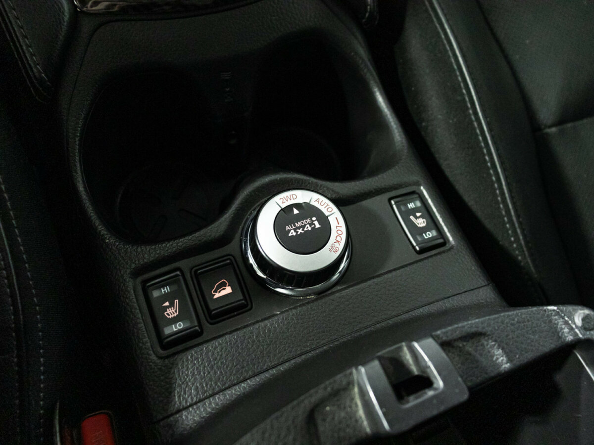 Б/У Ниссан Икс-Трейл 2017 года. Фото: #15