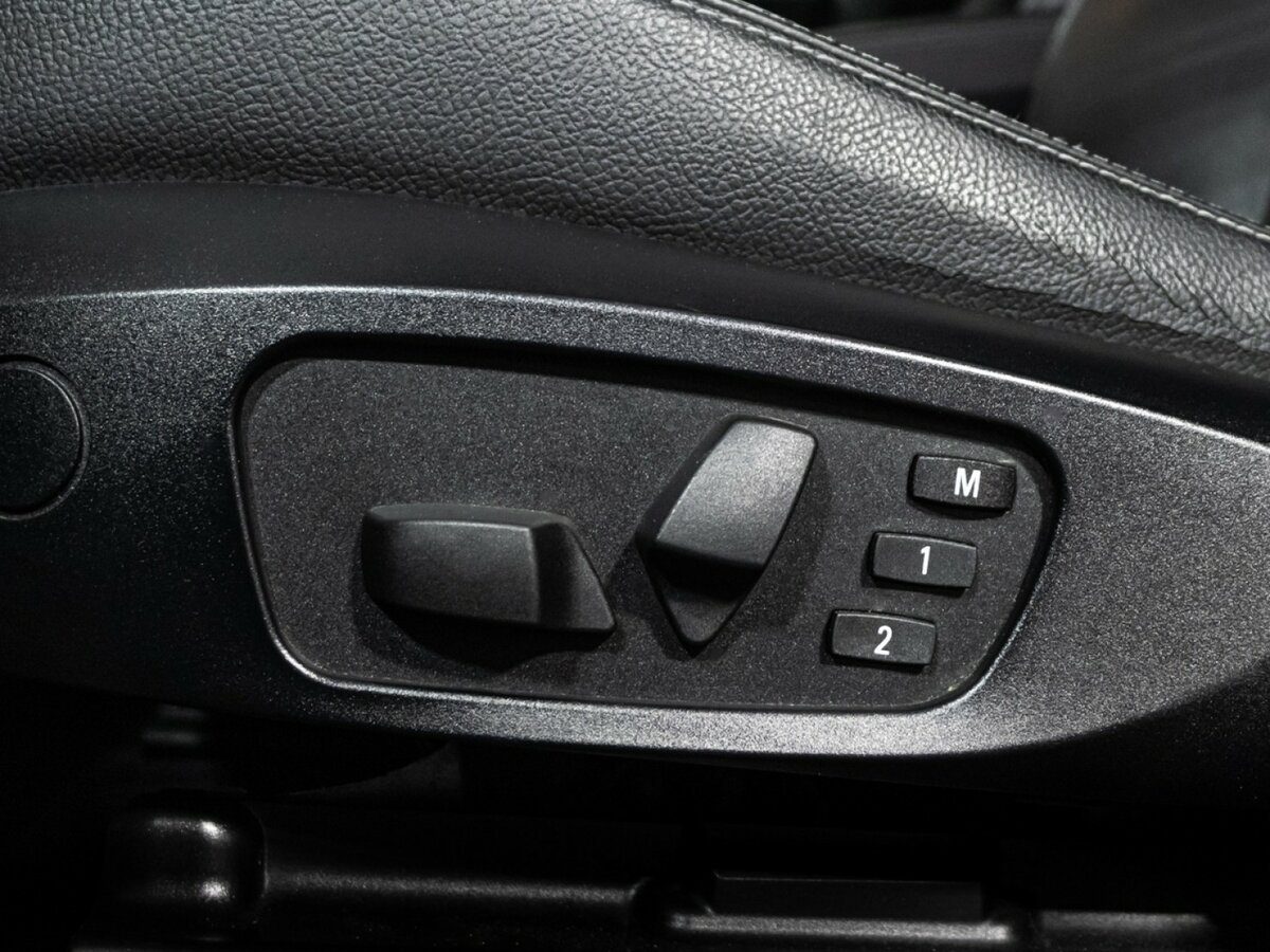 Б/У БМВ Икс3 2012 года. Фото: #15