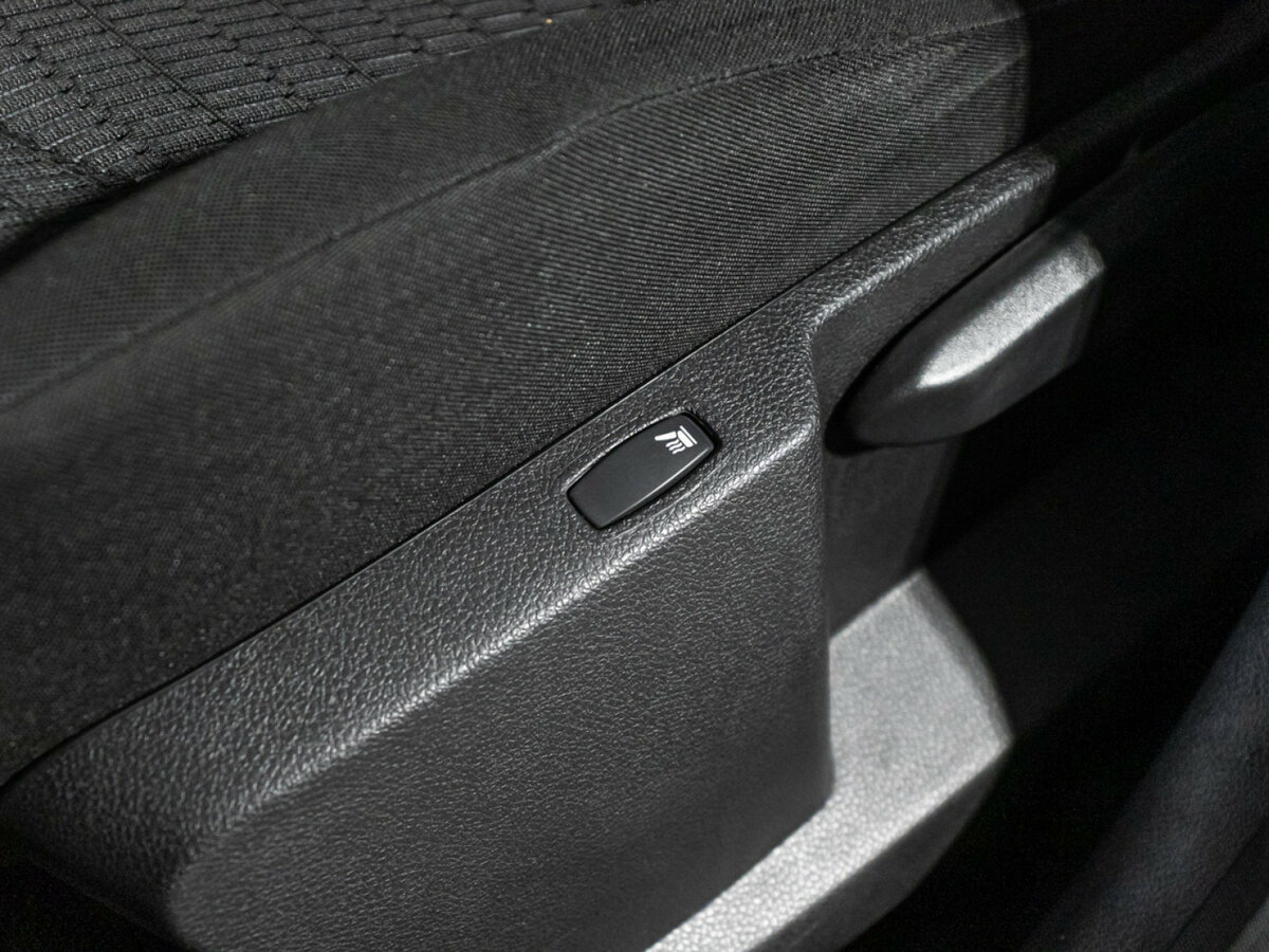 Б/У Рено Каптюр 2017 года. Фото: #18