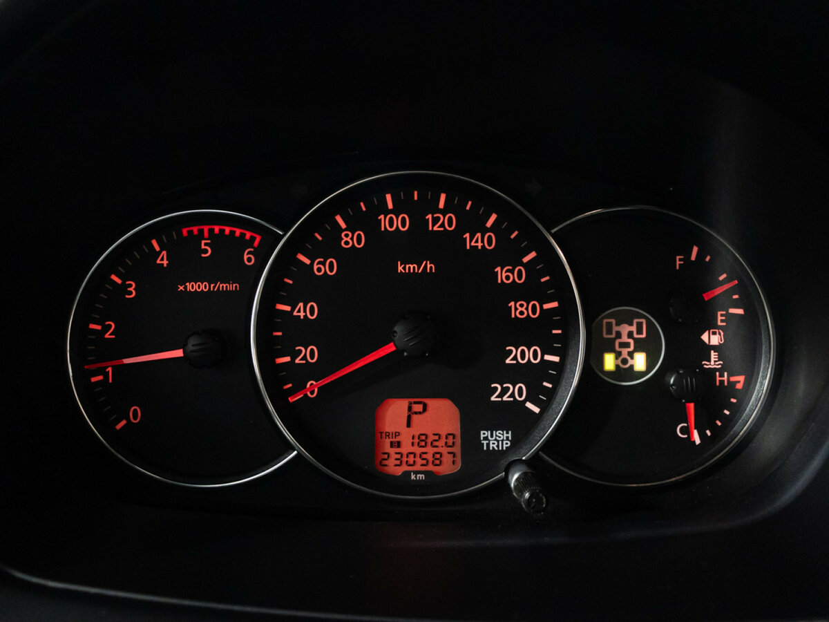 Б/У Митсубиши Паджеро Спорт 2013 года. Фото: #9