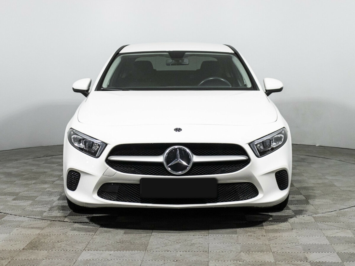 Б/У Мерседес-Бенц А-Класс 2019 года. Фото: #1