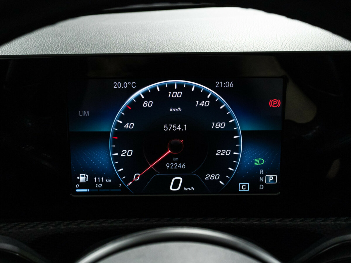 Б/У Мерседес-Бенц А-Класс 2019 года. Фото: #11