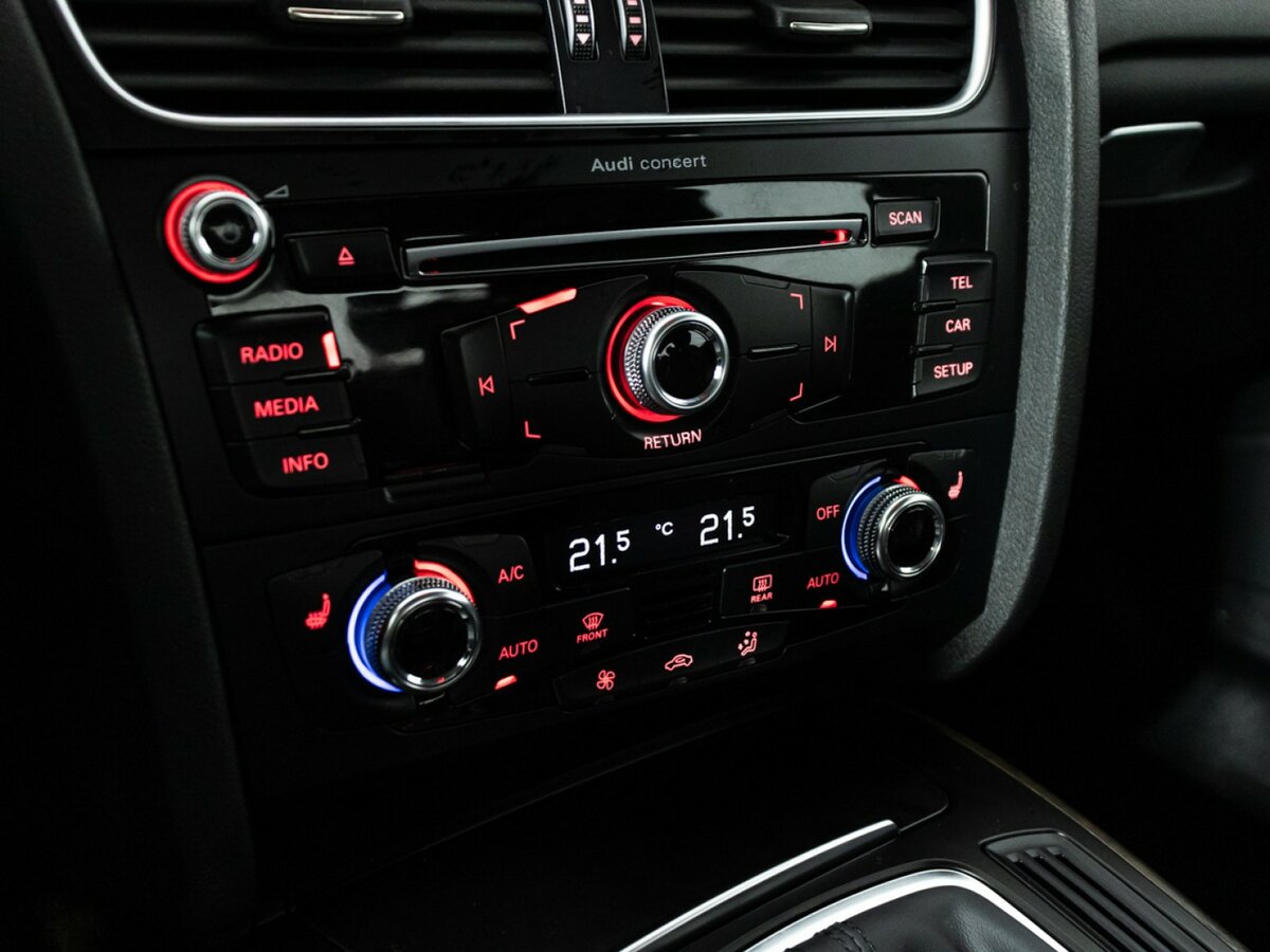 Б/У Ауди А4 2015 года. Фото: #13