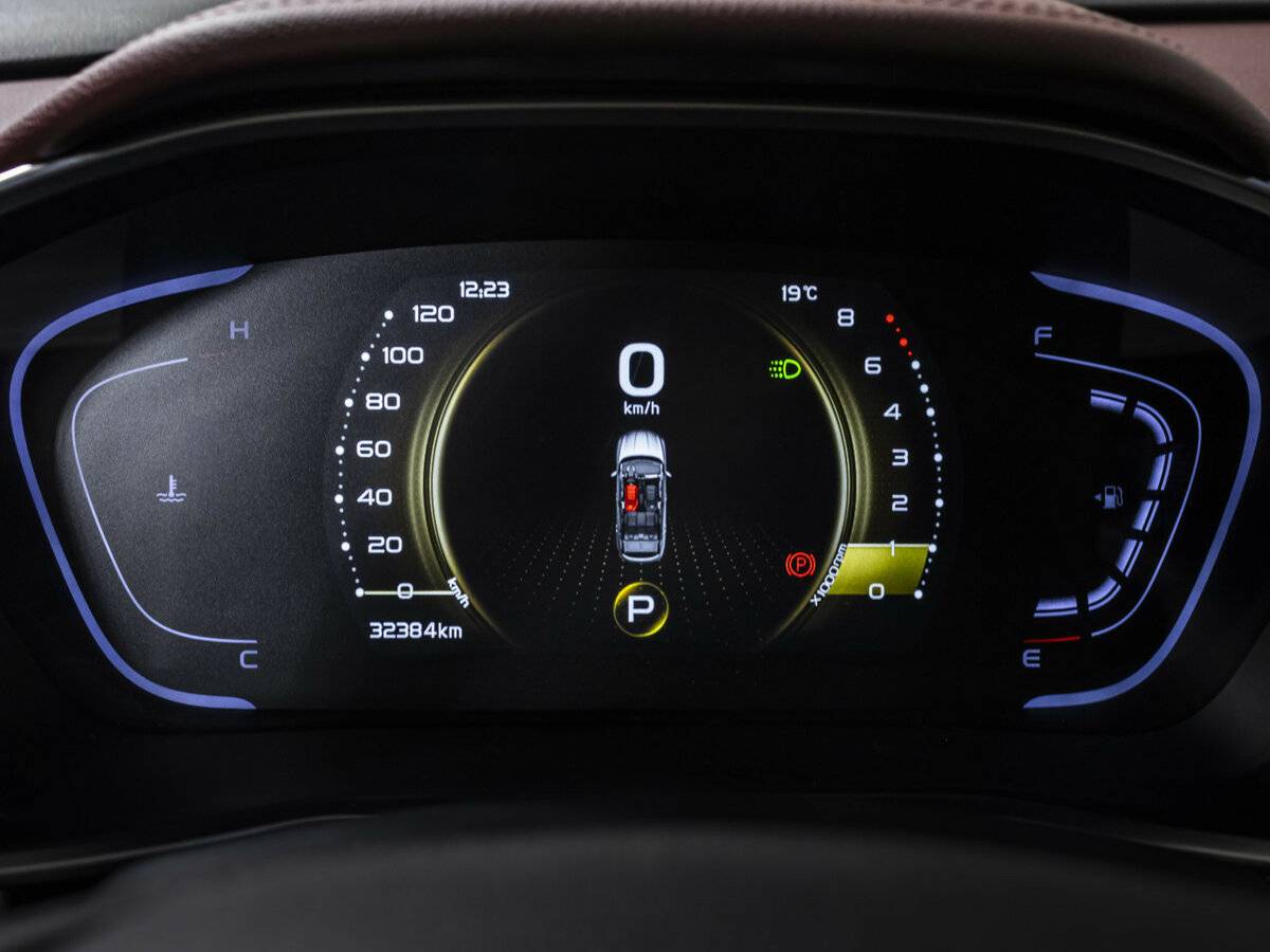 Б/У Джили Кулрэй 2022 года. Фото: #9