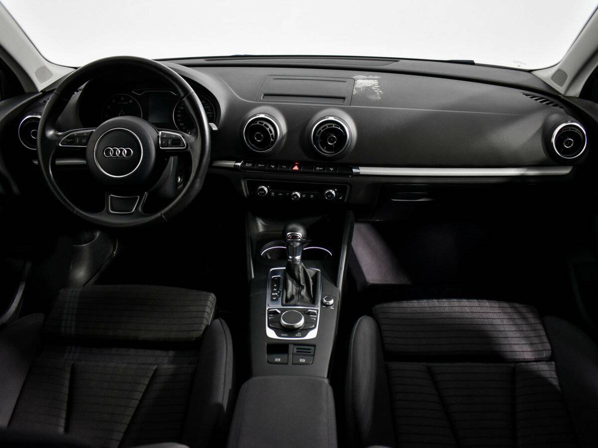 Б/У Ауди А3 2016 года. Фото: #10