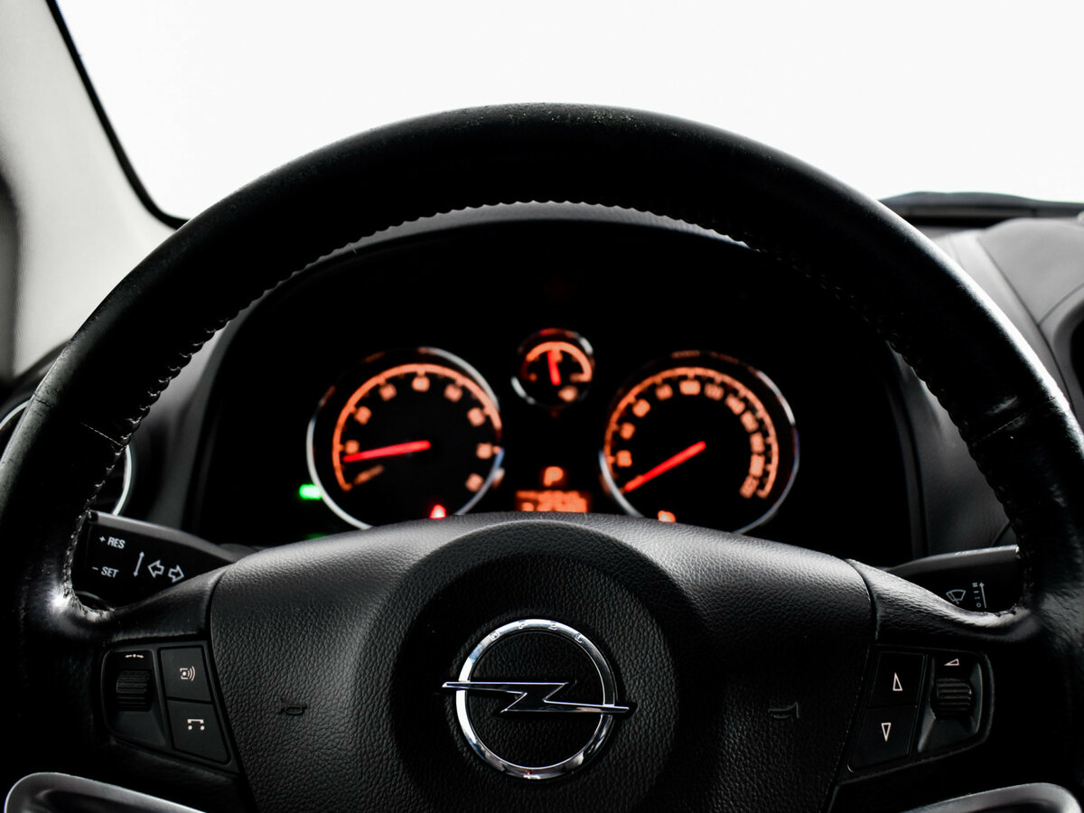 Б/У Опель Антара 2013 года. Фото: #13